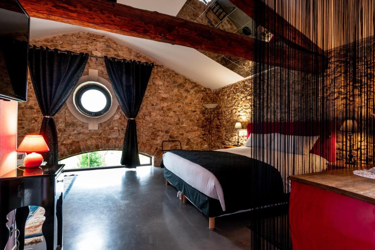 Le Tresor Des Templiers Hotell Malataverne Exteriör bild